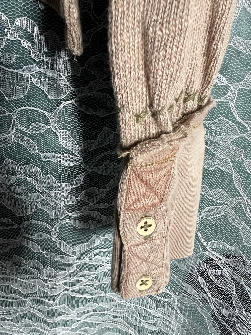 We The Free by Free People Long Sleeve Button Down Relaxed Boho Womens Size XS - Picture 6 of 6